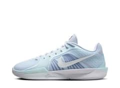 Nike Sabrina2 ライトブルー - メルカリ