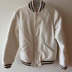 ZARA スタジャン オフホワイト Mサイズのサムネイル