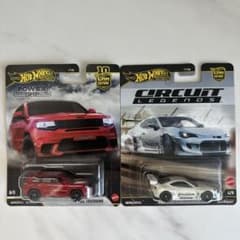 Hot Wheels Jeep Trackhawk & Pandem 2台のサムネイル