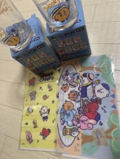 BT21一番くじ SHOOKY グラス×2 ファイル付きのサムネイル