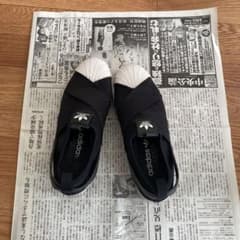 adidas　スリッポン　24.5センチのサムネイル