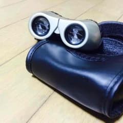双眼鏡のサムネイル