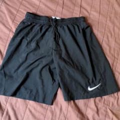 【最終価格】NIKE ナイキ ハーフパンツのサムネイル