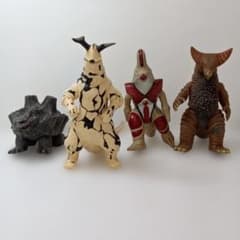 OH243】ウルトラマンシリーズ 怪獣 4体セット - メルカリ