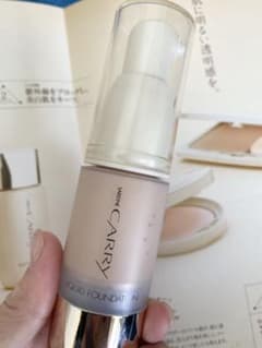 サレーヌ　キャリー　リキッドファンデーションのサムネイル