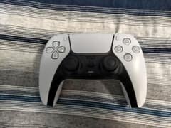 PS5 ワイヤレスコントローラー ホワイト /ジャンクのサムネイル