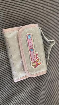 00s 平成レトロ メゾピアノ キラキラ折りたたみ財布 希少　未使用のサムネイル