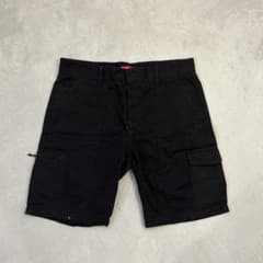 GUESS ブラック カーゴショートパンツのサムネイル
