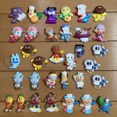 食べ物キャラクター フィギュアセット 30体以上のサムネイル