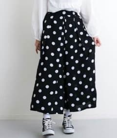 merlot ドット柄 ワイドパンツのサムネイル