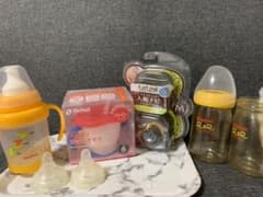 ベビー用品★哺乳瓶★マグマグ★おしゃぶり。お得な4点セット値下げ中のサムネイル