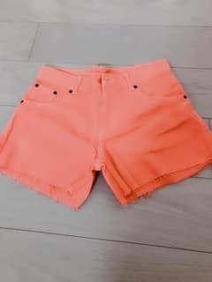 ショートパンツのサムネイル