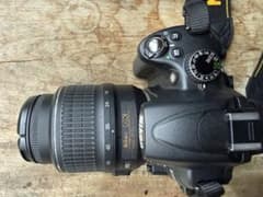 Nikon D5000 本体 ズームレンズ2本付セットのサムネイル