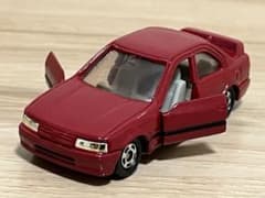トミカ No.31 日産 プリメーラ 赤 ミニカー 1994年製 現状品のサムネイル