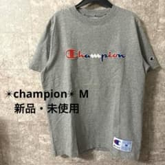 『新品・未使用』✨champion✨クルーネック　Tシャツ　ロゴ刺繍　グレー　Mのサムネイル