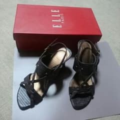 むっちぃ様専用。値下げ♥ELLEサンダル23.5㎝♥未使用近いのサムネイル