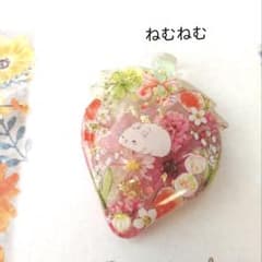 ねむねむ】レジンヘアゴム ブローチ ペンダント うさぎ ウサギ - メルカリ