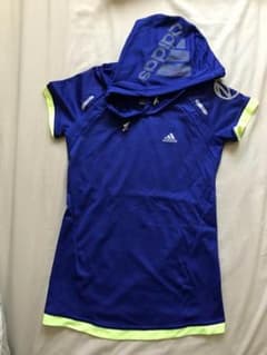 adidasのサムネイル