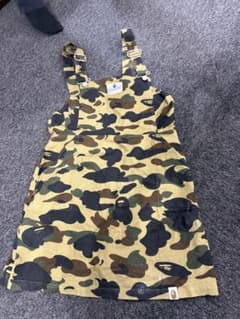 A BATHING APE カモフラ柄 オーバーオールスカートのサムネイル
