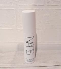 NARS ライトリフレクティングトーンアップヴェール 下地のサムネイル