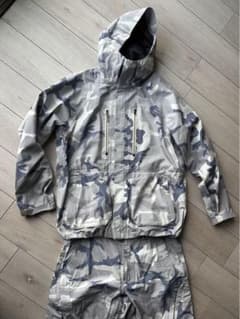 Burton ak 上下 L セットアップ スノーカモ 迷彩 Burton ak 上下 L セットアップ スノーカモ 迷彩 - メルカリ