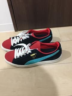 PUMAのスニーカーのサムネイル