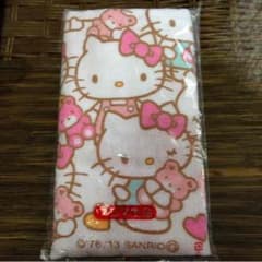 新品未使用 ハローキティ限定フェイスタオル☆のサムネイル