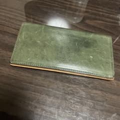 ココマイスターの2つ折り財布のサムネイル