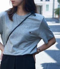 Tommy hilfigerグレー 半袖Tシャツ Mサイズ ロゴ刺繍のサムネイル