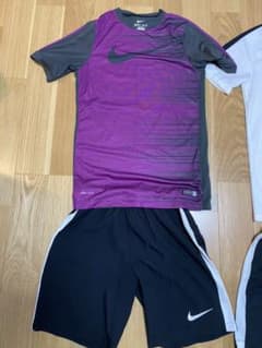 NIKE ナイキのサムネイル