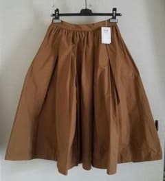 【新品・未使用】ロングスカート　SU NAOK　スナオクワハラのサムネイル