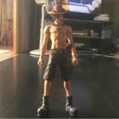 ONE PIECE（ワンピース）エースフィギュアのサムネイル
