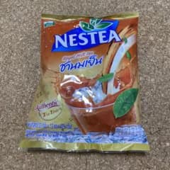 【新品】タイ ロイヤルミルクティー NESTEA 1袋13本入りのサムネイル