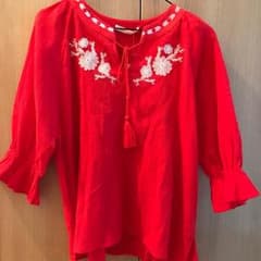 刺繍ブラウスのサムネイル