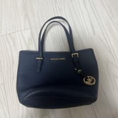 専用MICHAEL KORS ネイビー ハンドバッグのサムネイル