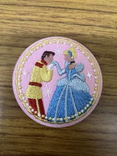ディズニー刺繍缶バッジ シンデレラのサムネイル