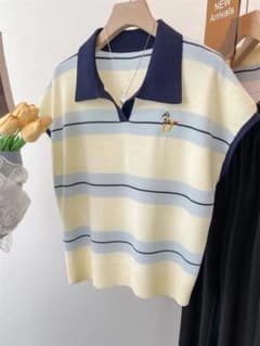 襟付きボーダー柄ショート丈ニットトップスのサムネイル
