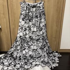 SNIDEL花柄刺繍ロングフレアスカートのサムネイル