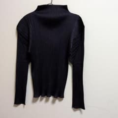 1010408　PLEATSPLEASE ハイネック長袖 PLEATSPLEASEイッセイミヤケハイネック 長袖トップスプリーツ - メルカリ