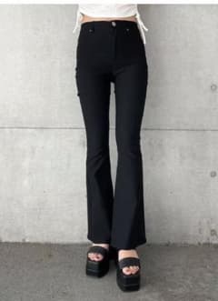 フレアパンツ　envym アンビー　Mのサムネイル