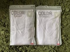【新品・未使用】ユニクロ　カラーVネックT 半袖のサムネイル