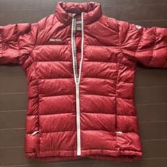 Marmot 赤ダウンジャケットのサムネイル