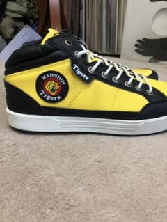 阪神タイガース スニーカーのサムネイル