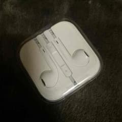 イヤホンのサムネイル