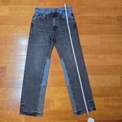ZARA パッチワーク ブラック ストレートデニムのサムネイル