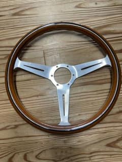 nardi ナルディ　ステアリングのサムネイル