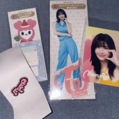 TWICE モモ　グッズセットのサムネイル