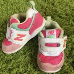 再値下げ3000→1500円 ニューバランス スニーカーのサムネイル