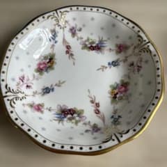 Royal Crown Derby ロイヤルアントワネット 皿 - メルカリ