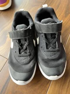 NIKE スニーカーのサムネイル
